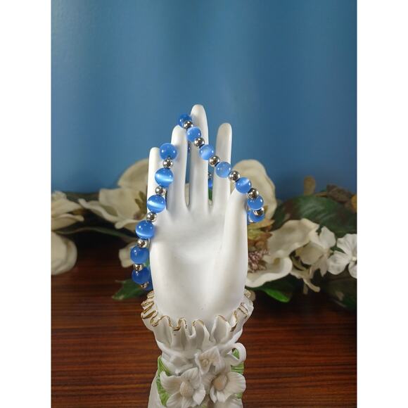 Bracelets 2 Blue Bold Beautiful Stretch Iridescent Sky Blue Marble Beads Unique - Picture 4 of 9